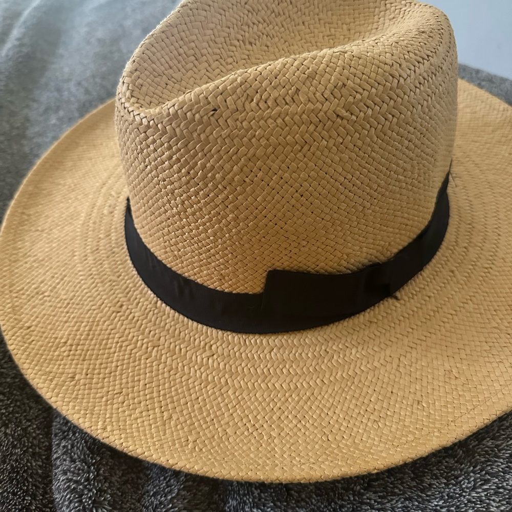Halogen straw hat